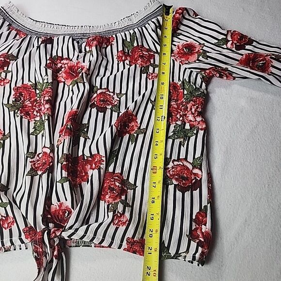 NO BOUNDARIES Off Shoulder BlouseTop Size XXL White Red Striped‎ Floral Tie - Picture 4 of 6